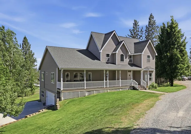 Single family home for sale at 9516 E Day Rd, Mead, WA 99021 | MLS# 202619562