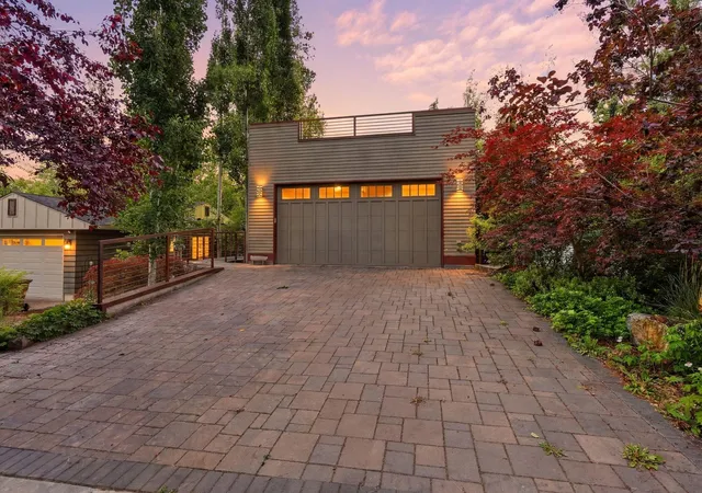 Photo 2 of Single family home for sale at 1517 E 19th Avenue, Spokane, WA 99203 | MLS# 202619574 | Listing updated on 2026-09-15