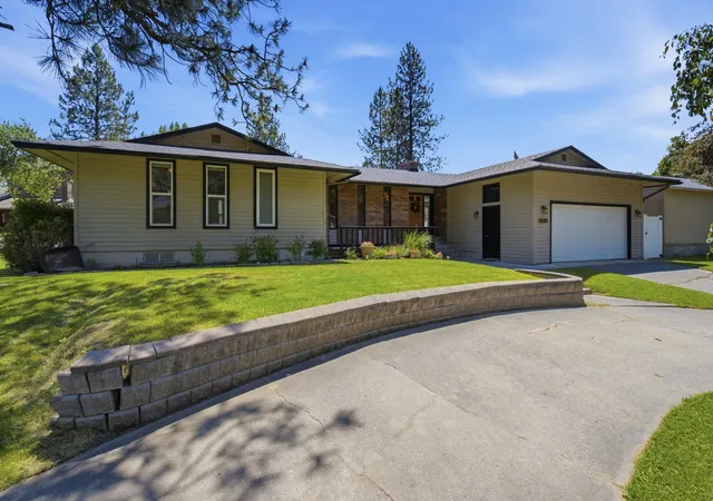 Photo 2 of Single family home for sale at 15310 N Cincinnati St, Spokane, WA 99208 | MLS# 202619587 | Listing updated on 2026-10-17