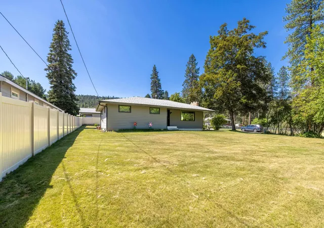 4th image of 2609 W Waikiki St, Spokane, WA 99218 | MLS# 202619596
