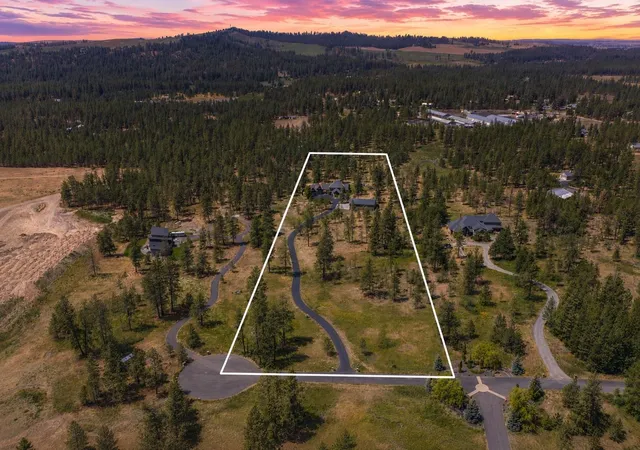 Photo 3 of Mansion for sale at 10308 S Ridge Park Ln, Cheney, WA 99004 | MLS# 202619628 | Listing updated on 2026-08-24