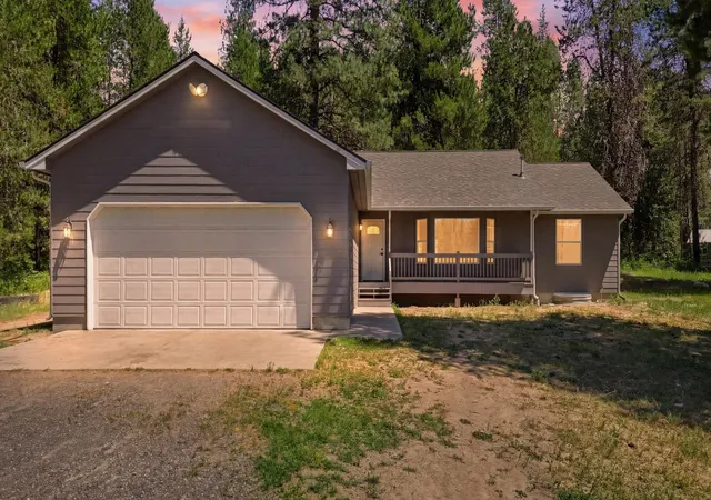 Photo 1 of Single family home for sale at 37106 N Muehle Rd, Elk, WA 99009 | MLS# 202619657 | Listing updated on 2026-09-14