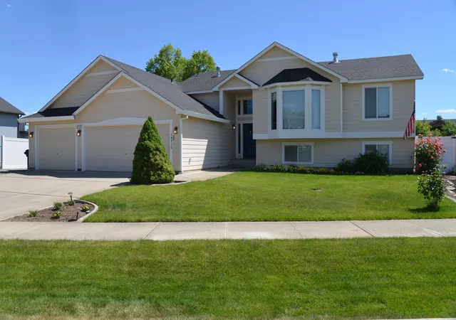 1st image of 14710 E Crown Ave, Spokane Valley, WA 99216 | MLS# 202619670