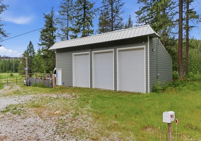 3rd image of 2901 211 Hwy, Newport, WA 99156 | MLS# 202619699