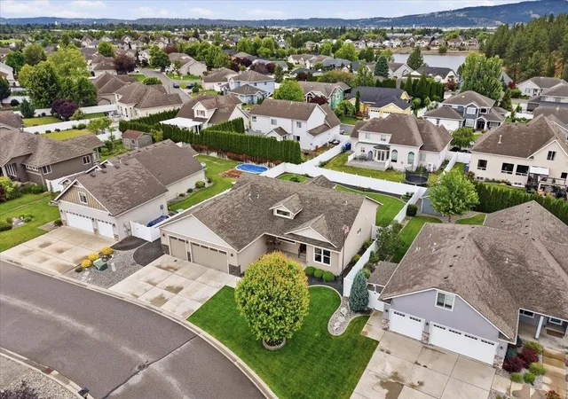 3rd image of 16507 E 10Th Ln, Spokane Valley, WA 99037 | MLS# 202619710
