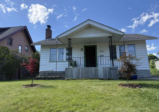 1st image of 1208 E E 11th Ave, Spokane, WA 99202 | MLS# 202619735