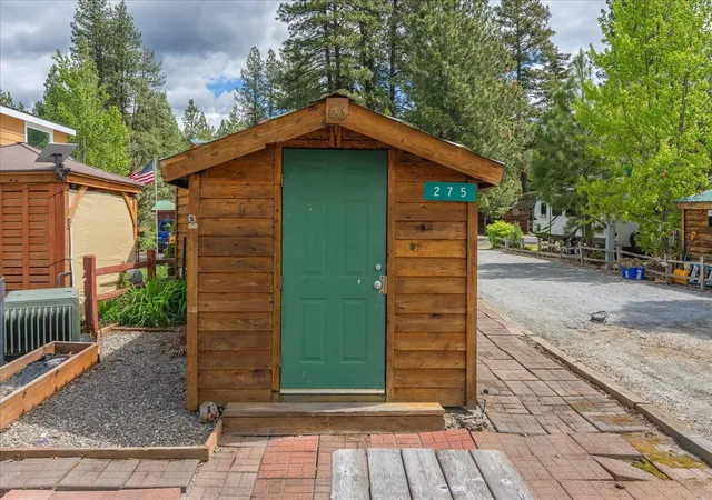 Homes for sale in Usk, WA | 275 N Tall Pine Loop, Usk, WA 99180 | MLS# 202619742