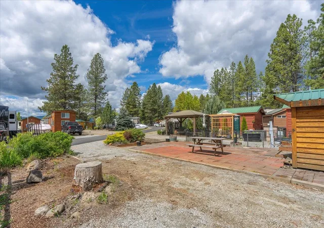 Homes for sale in Usk, WA | 275 N Tall Pine Loop, Usk, WA 99180 | MLS# 202619742