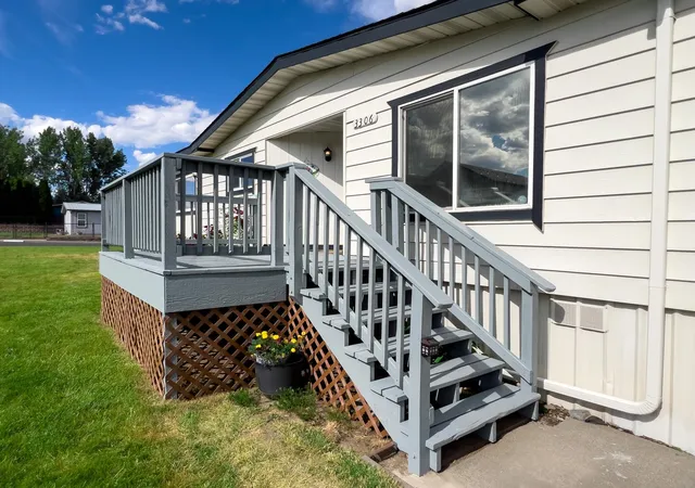 Homes for sale in Mead, WA | 3306 E 4Th Ct, Mead, WA 99021 | MLS# 202619752