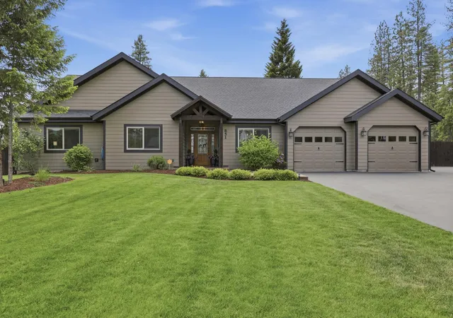 1st image of 851 Thomas Ln, Newport, WA 99156 | MLS# 202619773