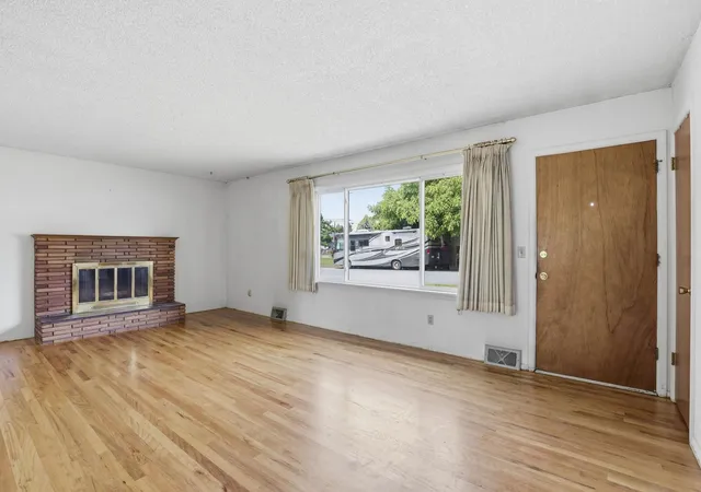 5th image of 10310 E Dean Ave, Spokane Valley, WA 99206 | MLS# 202619791