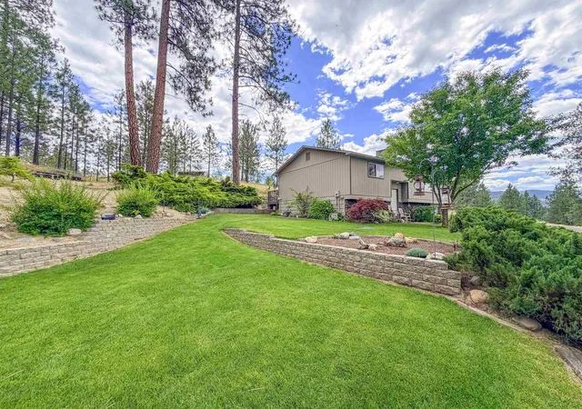 Homes for sale in Kettle Falls, WA | 1338 W Old Kettle Rd, Kettle Falls, WA 99141 | MLS# 202619797