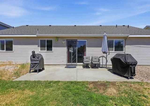Homes for sale in Medical Lake, WA | 514 E Norma Lee Ave, Medical Lake, WA 99022 | MLS# 202619803