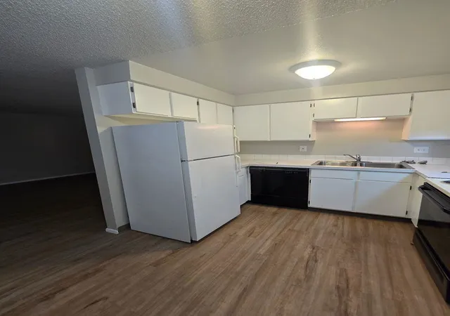 Photo 4 of Multi family home for sale at 1902 E Everett Ave, Spokane, WA 99207 | MLS# 202619809 | Listing updated on 2026-10-06