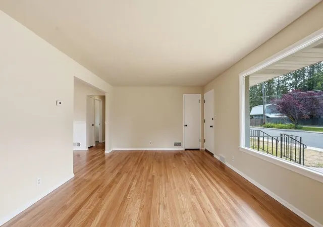 Photo 3 of Single family home for sale at 3003 S Bernard St, Spokane, WA 99203 | MLS# 202619829 | Listing updated on 2026-08-24