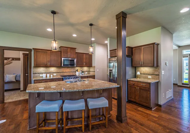 5th image of 2120 S Selkirk Dr, Spokane Valley, WA 99016 | MLS# 202619851