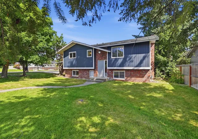 2nd image of 2205 E 49th Ave, Spokane, WA 99223 | MLS# 202619862