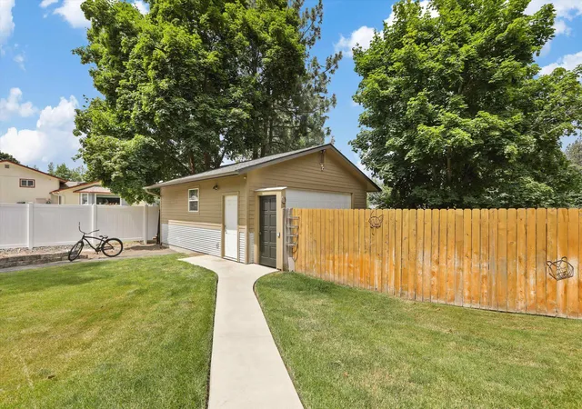 30th image of 11311 N Lancelot Dr, Spokane, WA 99218 | MLS# 202619865
