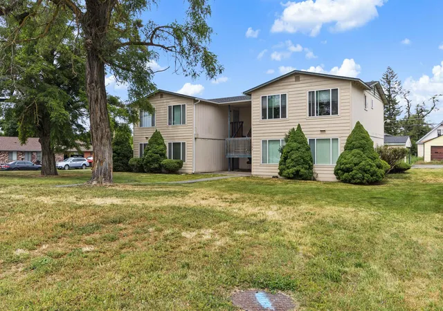 Photo 2 of Multi family home for sale at 1703 E Cataldo Ave, Spokane, WA 99202 | MLS# 202619873 | Listing updated on 2026-08-31