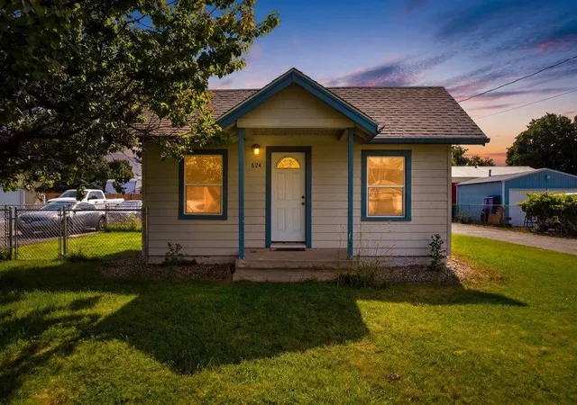 Homes for sale in Spokane Valley, WA | 824 N Mamer Ave Ave, Spokane Valley, WA 99216 | MLS# 202619888