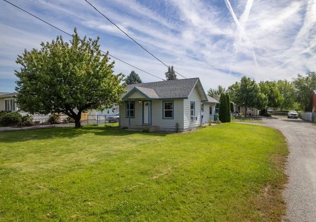 Homes for sale in Spokane Valley, WA | 824 N Mamer Ave Ave, Spokane Valley, WA 99216 | MLS# 202619888