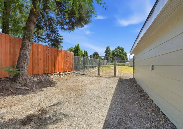 Homes for sale in Spokane Valley, WA | 4210 N Silas Rd, Spokane Valley, WA 99216 | MLS# 202619889