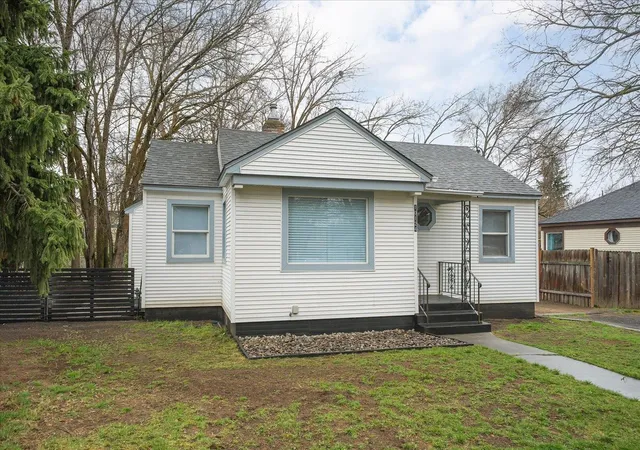 Photo 1 of Single family home for sale at 10124 N Whittier St, Spokane, WA 99218 | MLS# 202619894 | Listing updated on 2026-07-02