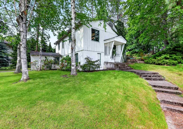 Photo 2 of Single family home for sale at 740 E Plateau Rd, Spokane, WA 99203 | MLS# 202619903 | Listing updated on 2026-08-27