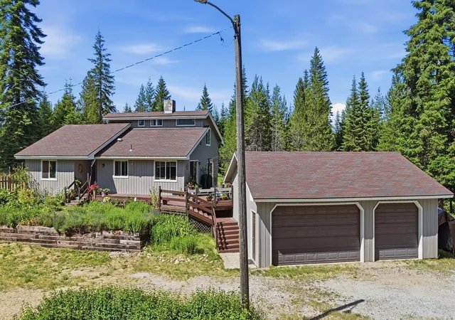 3rd image of 851 Balcom Rd, Newport, WA 99156 | MLS# 202619905