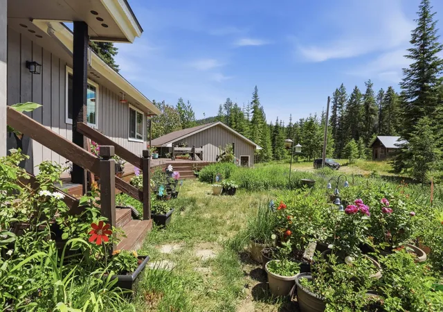 5th image of 851 Balcom Rd, Newport, WA 99156 | MLS# 202619905