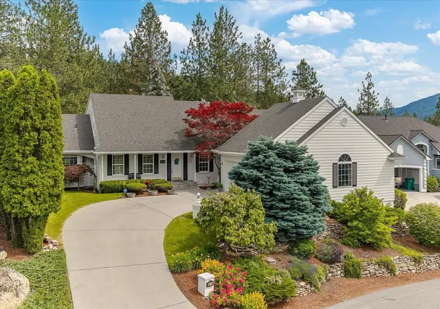 1st image of 518 N Dunbarton Oaks Ln, Liberty Lake, WA 99019 | MLS# 202619906