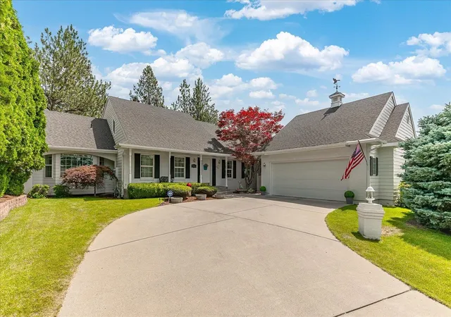 3rd image of 518 N Dunbarton Oaks Ln, Liberty Lake, WA 99019 | MLS# 202619906