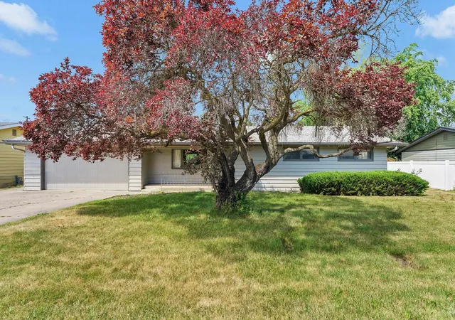 Homes for sale in Spokane Valley, WA | 11807 E 16th Ave, Spokane Valley, WA 99206 | MLS# 202619907