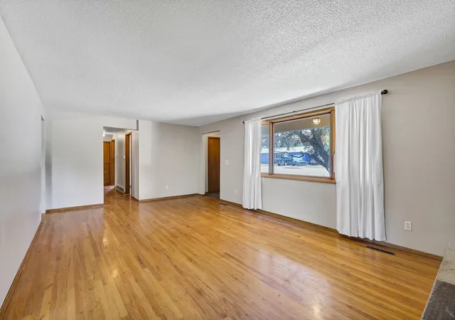 Homes for sale in Spokane Valley, WA | 11807 E 16Th Ave, Spokane Valley, WA 99206 | MLS# 202619907