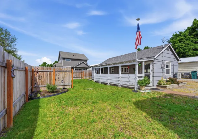 image of 4029 N Willow Rd, Spokane, WA 99206 | MLS# 202619909