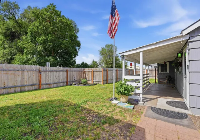 image of 4029 N Willow Rd, Spokane, WA 99206 | MLS# 202619909