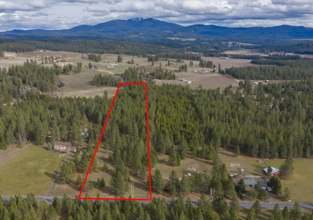 Homes for sale in Chattaroy, WA | 28202 N Bruce Rd, Chattaroy, WA 99003 | MLS# 202619945