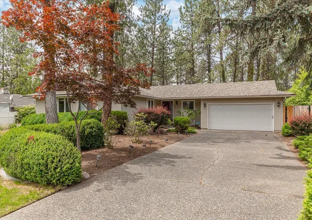 Homes for sale in Spokane, WA | 1006 W Bellwood Dr, Spokane, WA 99218 | MLS# 202619948