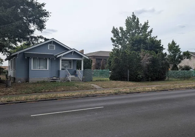 Photo 2 of Single family home for sale at 4511 N Maple St, Spokane, WA 99205 | MLS# 202619949 | Listing updated on 2026-09-07
