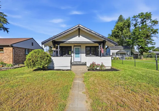 Photo 2 of Single family home for sale at 4811 N Walnut St, Spokane, WA 99205 | MLS# 202619965 | Listing updated on 2026-07-03