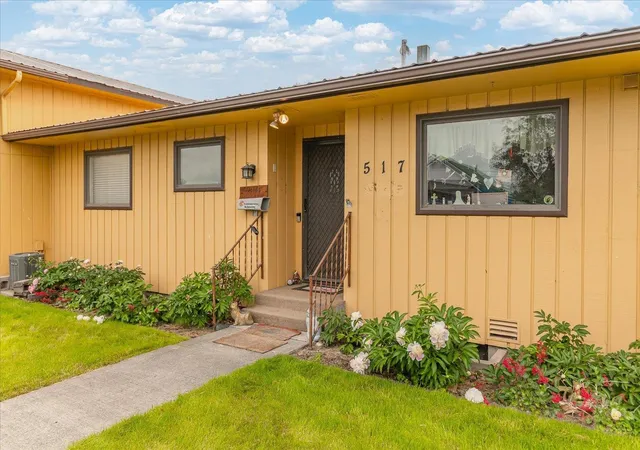 Homes for sale in Sprague, WA | 517 W 4th St, Sprague, WA 99032 | MLS# 202619998