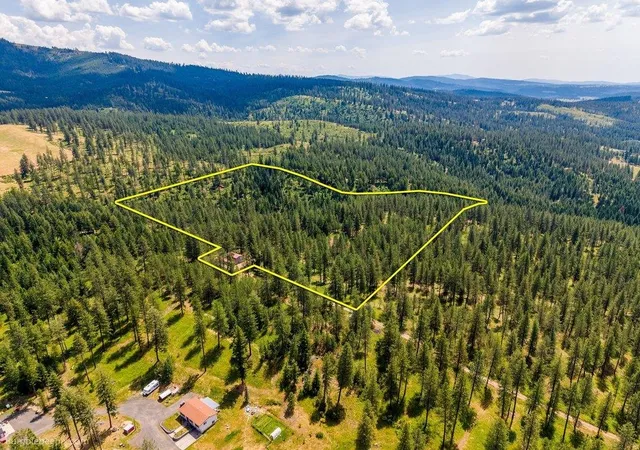 Homes for sale in Chattaroy, WA | 25004 N Madison Rd, Chattaroy, WA 99003 | MLS# 202620005