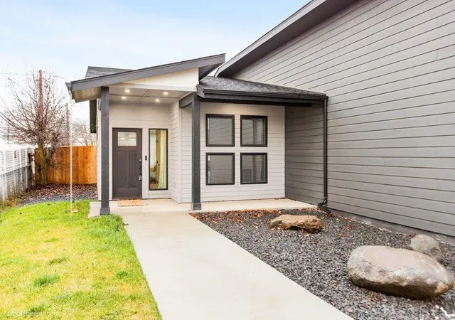 3rd image of 13521 W 12Th Ave, Airway Heights, WA 99001 | MLS# 202620018