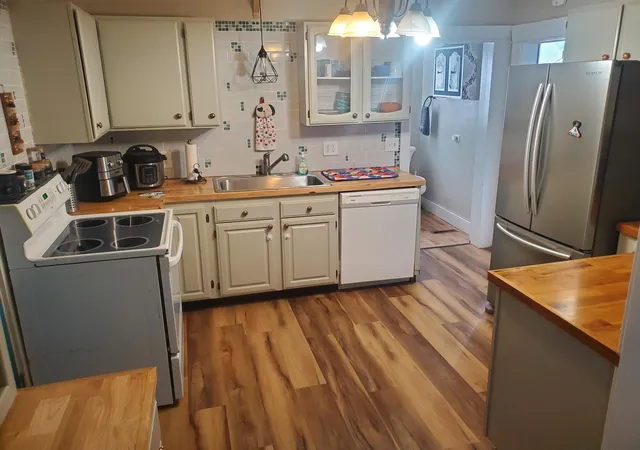 Photo 1 of Single family home for sale at 1030 E Sanson Ave, Spokane, WA 99207 | MLS# 202620026 | Listing updated on 2026-07-11