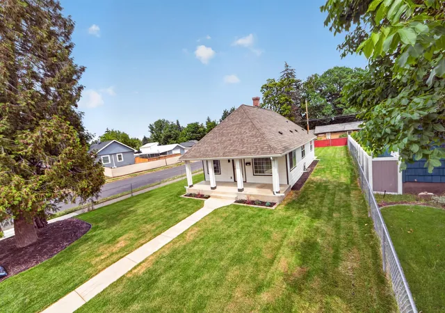 Photo 2 of Single family home for sale at 5028 N Washington St, Spokane, WA | MLS# 202620034 | Listing updated on 2026-09-22