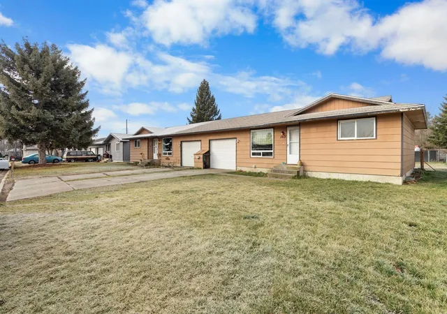 Homes for sale in Spokane Valley, WA | 1911 N Sargent Rd, Spokane Valley, WA 99212 | MLS# 202620052