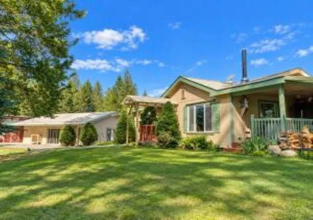 Photo 3 of Manufactured home for sale at 3641 Hl Loop Rd, Kettle Falls, WA 99141 | MLS# 202620060 | Listing updated on 2026-10-09