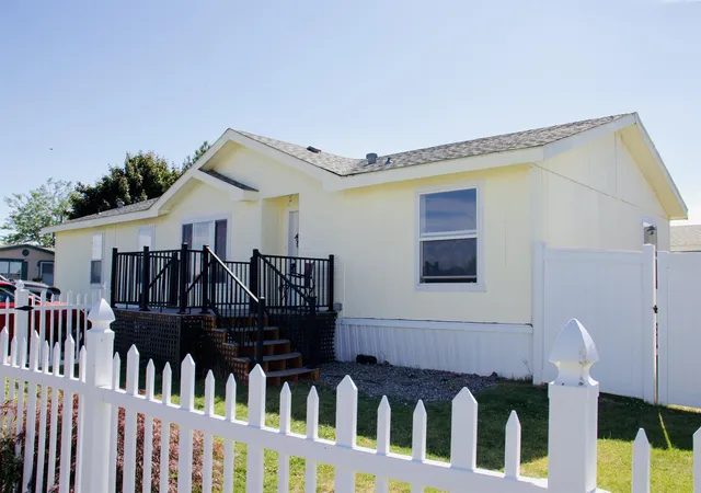 Photo 2 of Manufactured home for sale at 10510 W Richland Rd, Cheney, WA 99004 | MLS# 202620078 | Listing updated on 2026-10-09