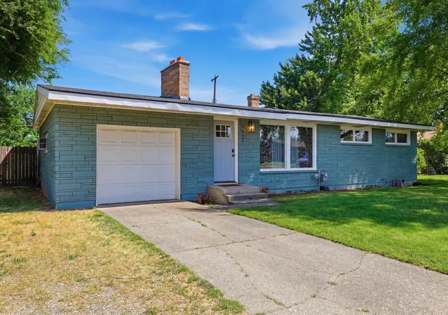 Homes for sale in Spokane Valley, WA | 7525 E Baldwin Ave, Spokane Valley, WA 99212 | MLS# 202620082