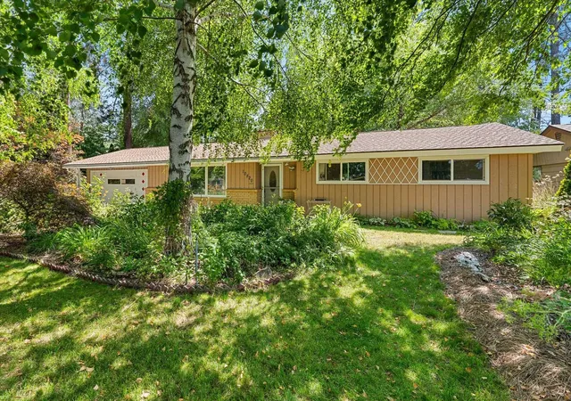 Photo 2 of Single family home for sale at 10820 E 18th Avenue, Spokane Valley, WA 99206 | MLS# 202620086 | Listing updated on 2026-09-18